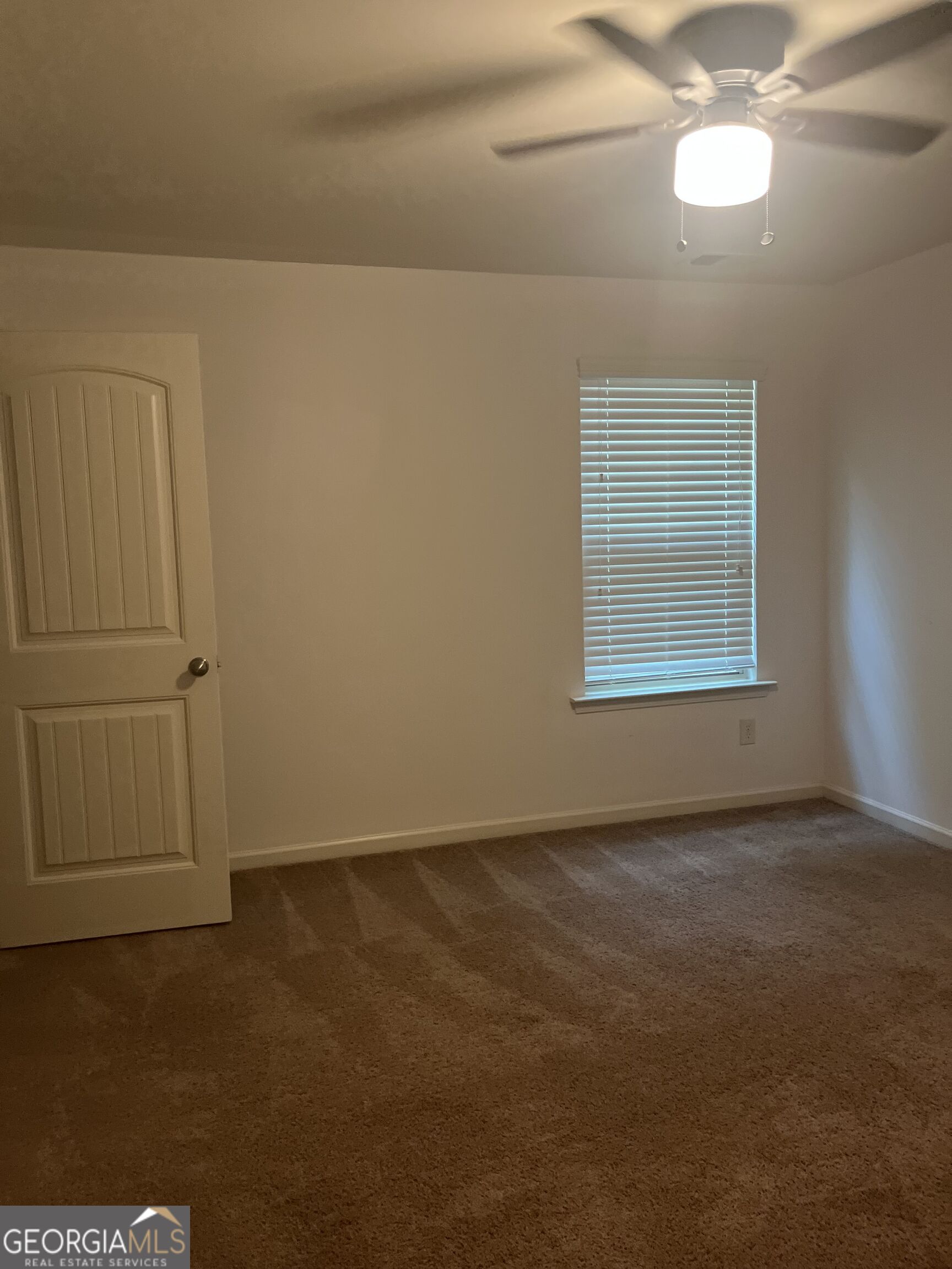 425 Village View Property Photo 41