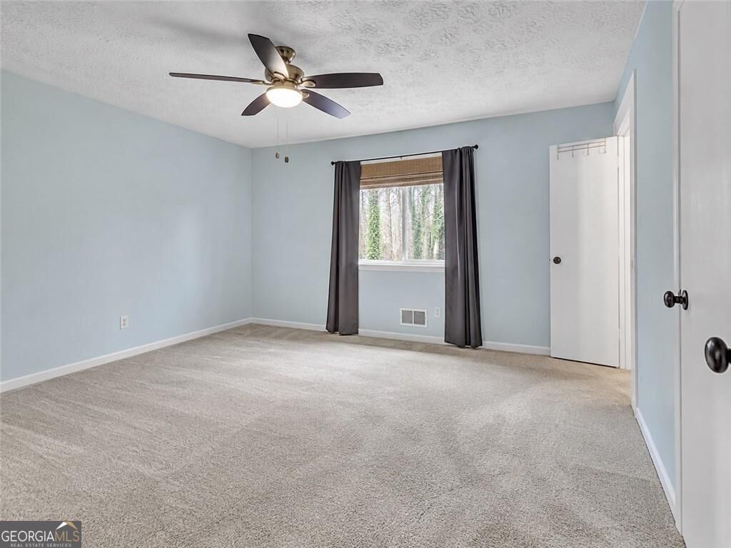 611 Navarre Drive Property Photo 12