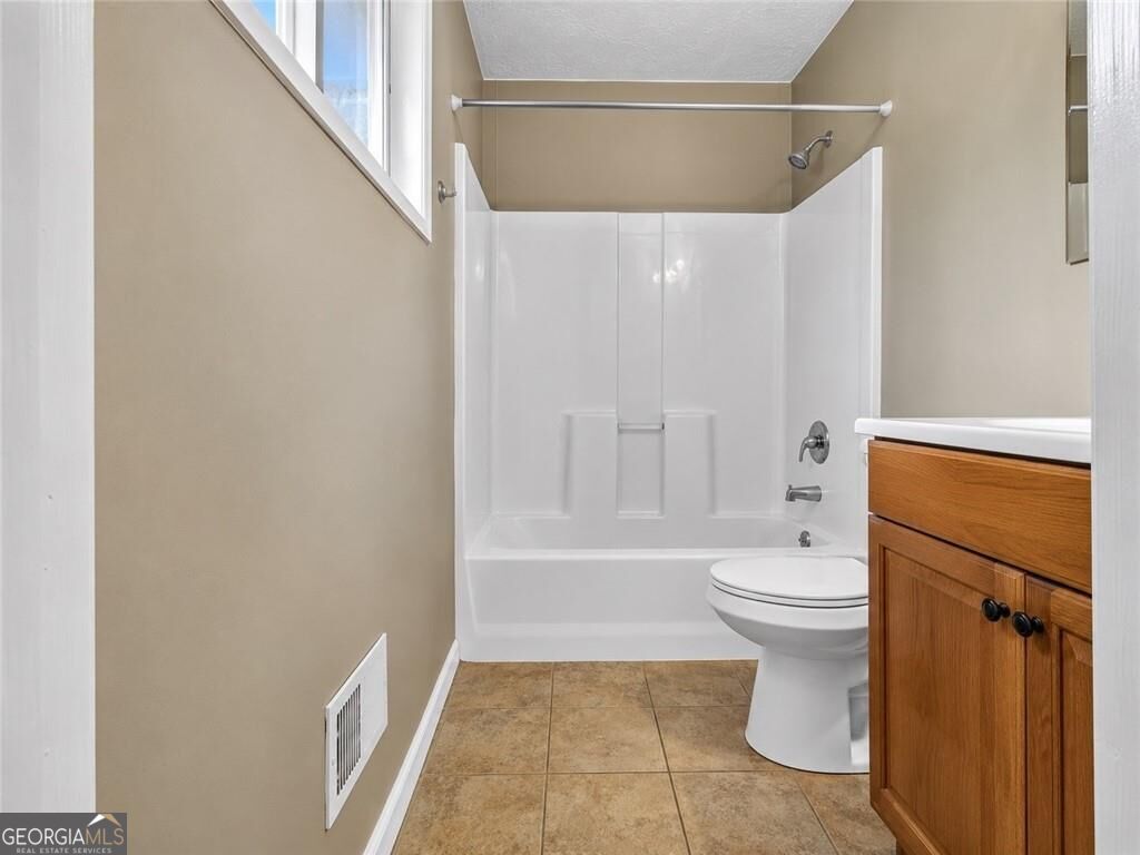611 Navarre Drive Property Photo 14