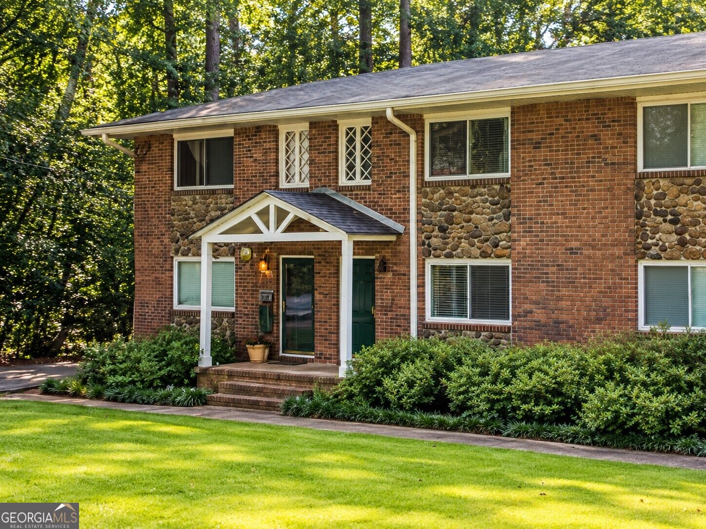2412 Peachwood Circle Ne Property Photo 1