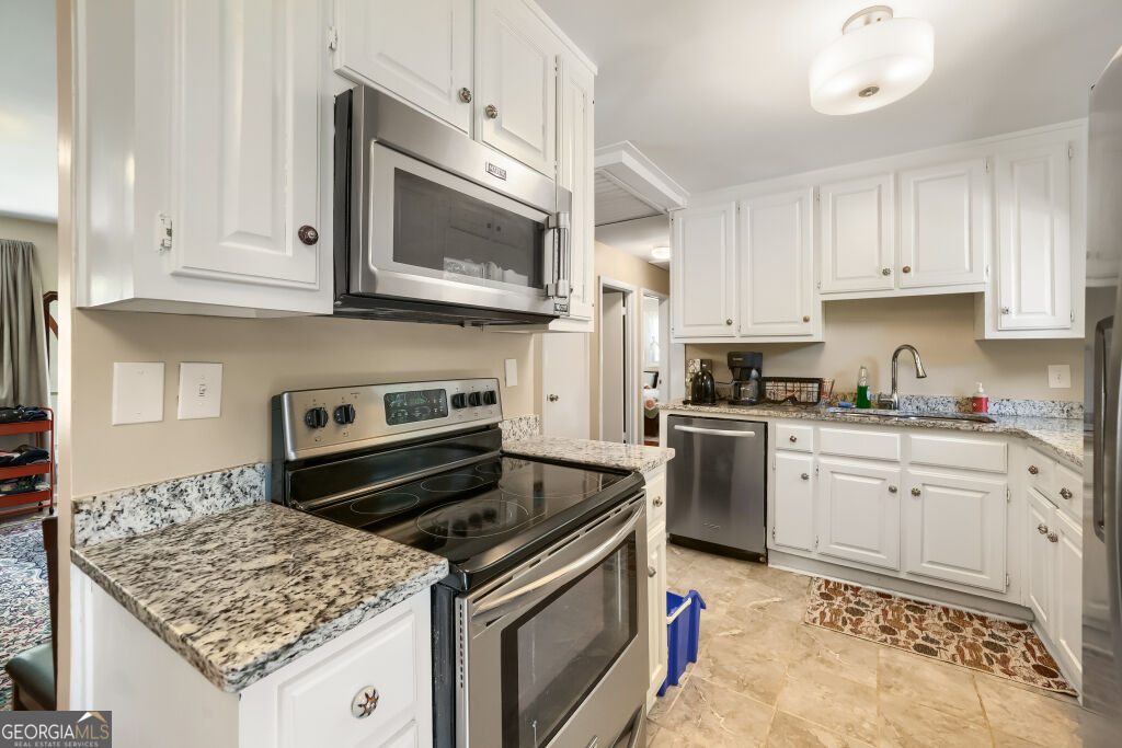 839 Verdi Way Property Photo 13