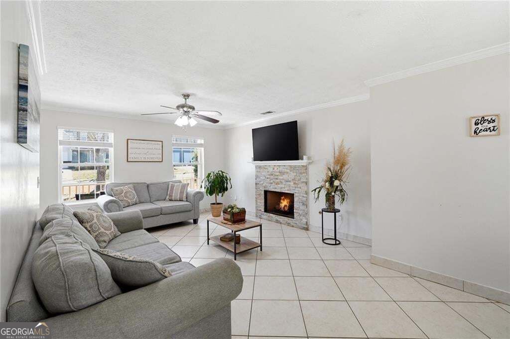 4643 Noah Overlook W Property Photo 8