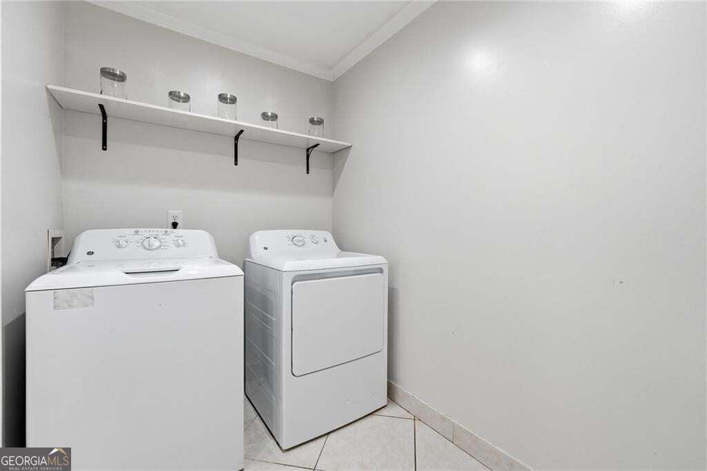 4643 Noah Overlook W Property Photo 23