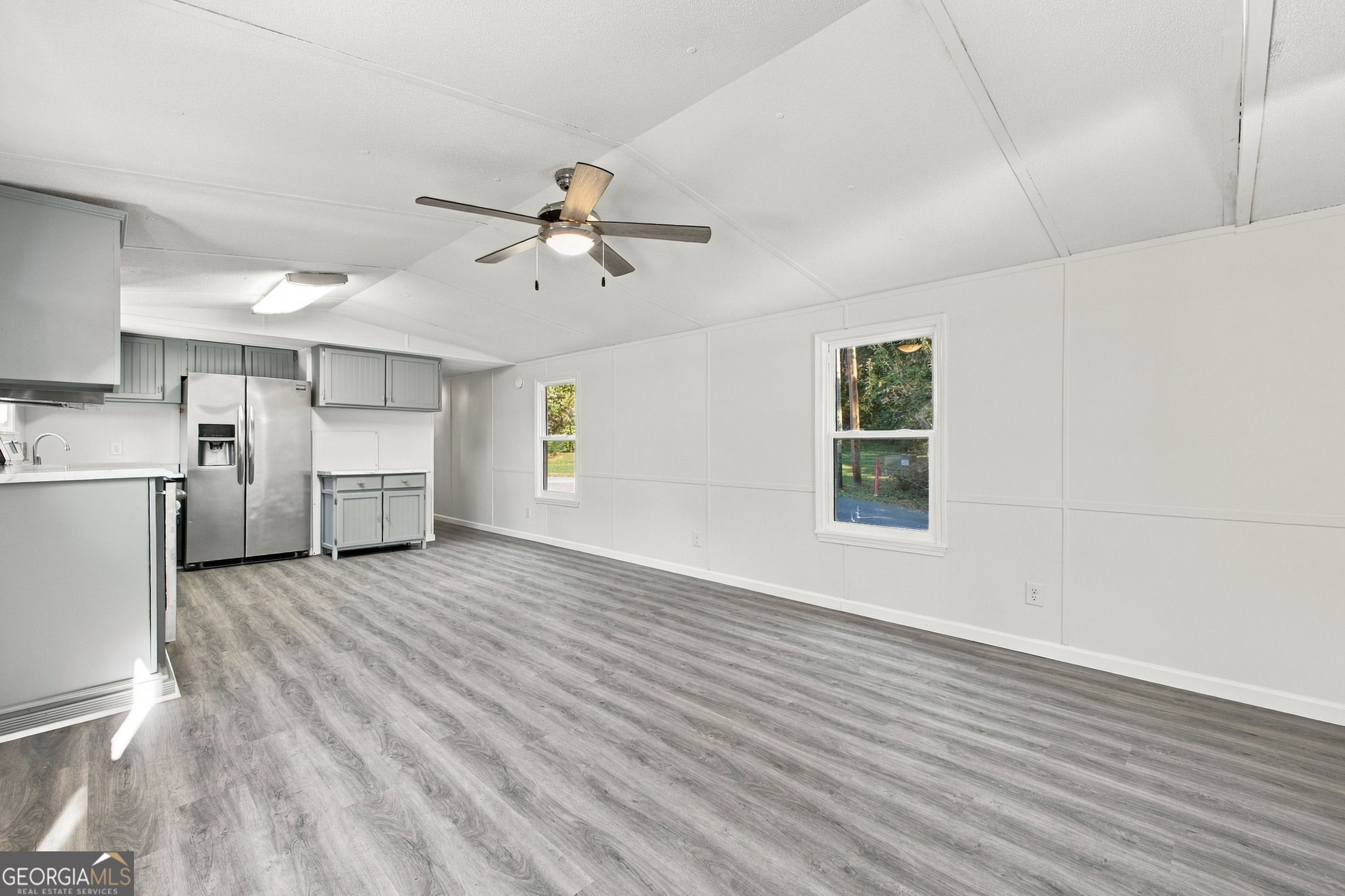 160 Mountain View Road Property Photo 4
