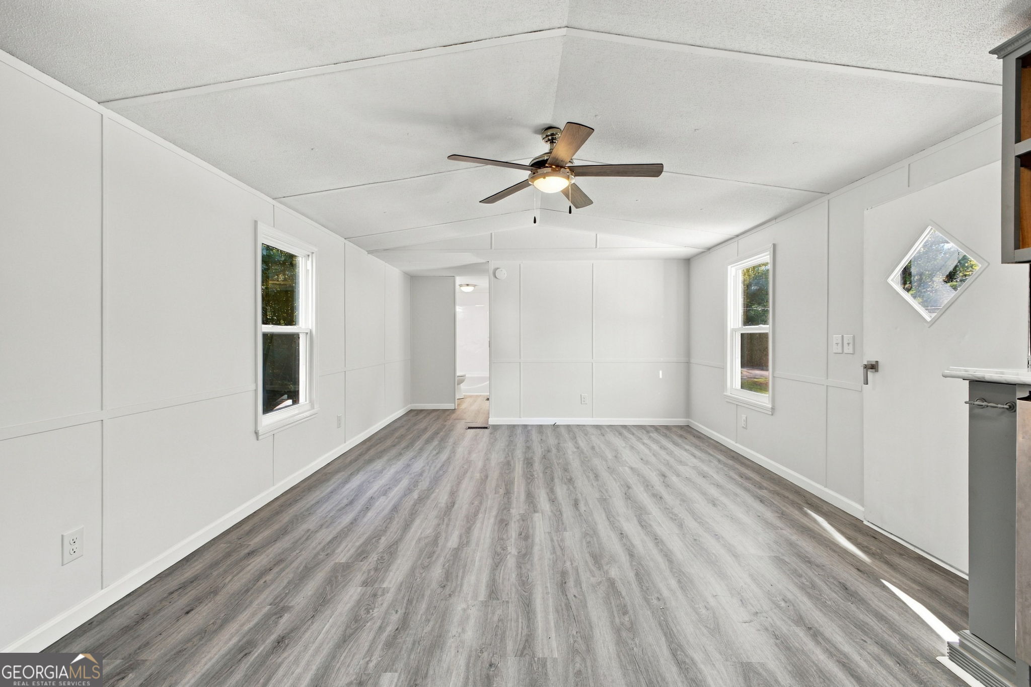 160 Mountain View Road Property Photo 5