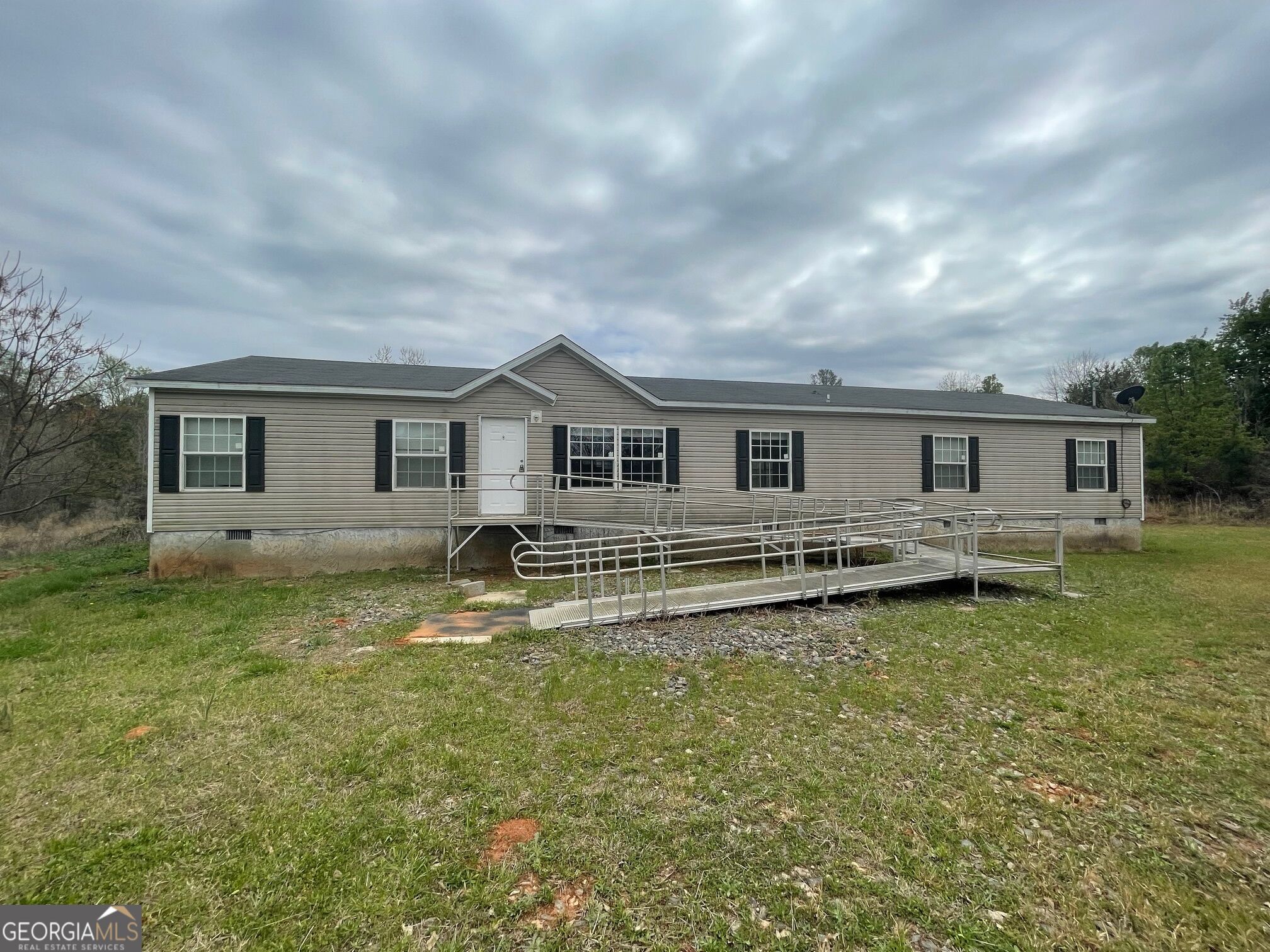 884 Jackson Trail Road Property Photo 1