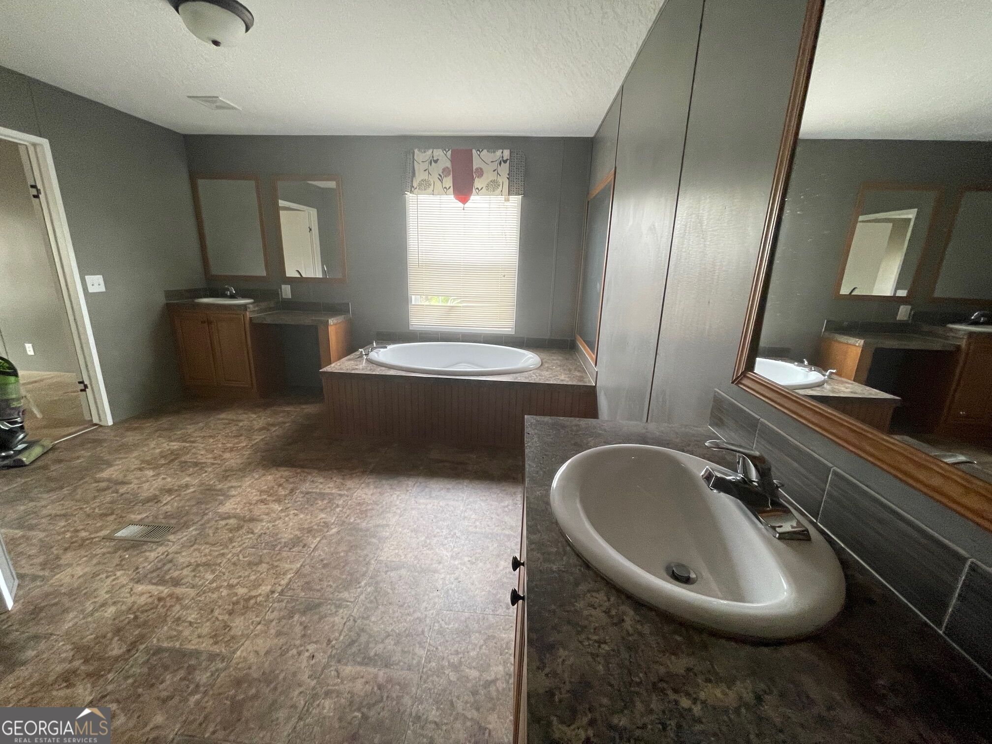 884 Jackson Trail Road Property Photo 20