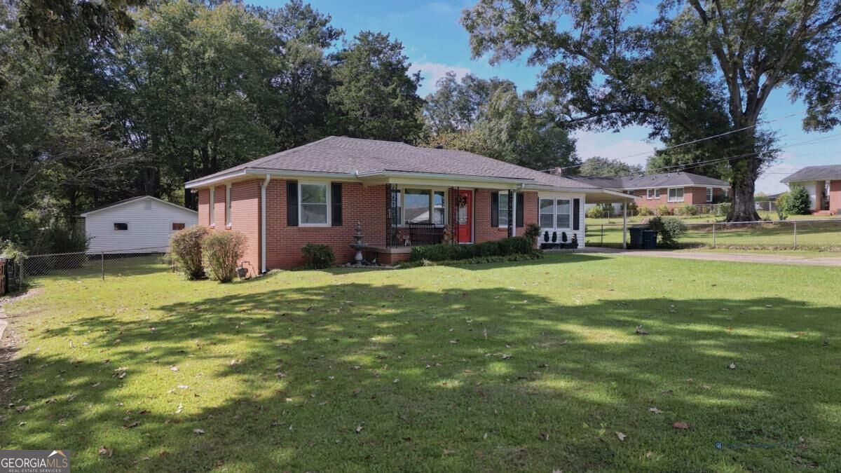 304 Mobley Street Property Photo 1