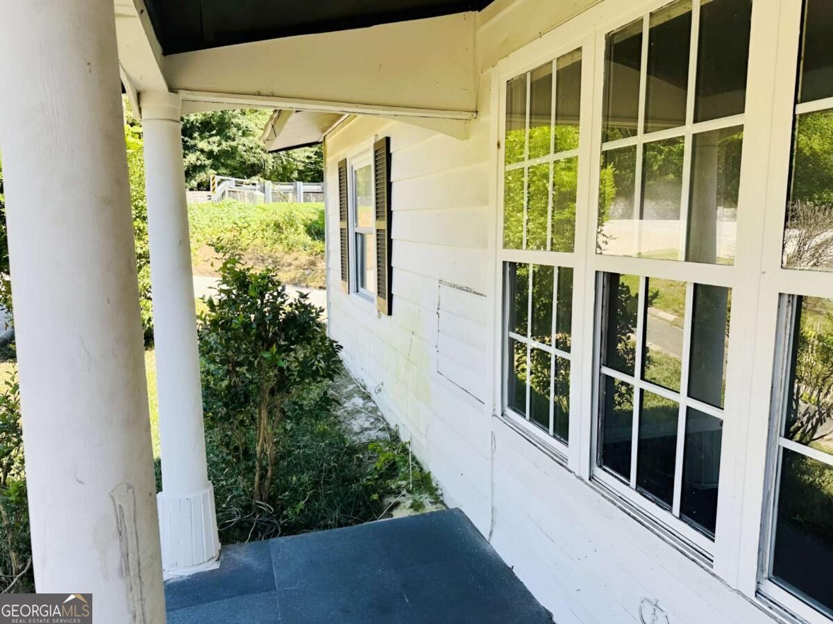 970 Allgood Road Property Photo 3