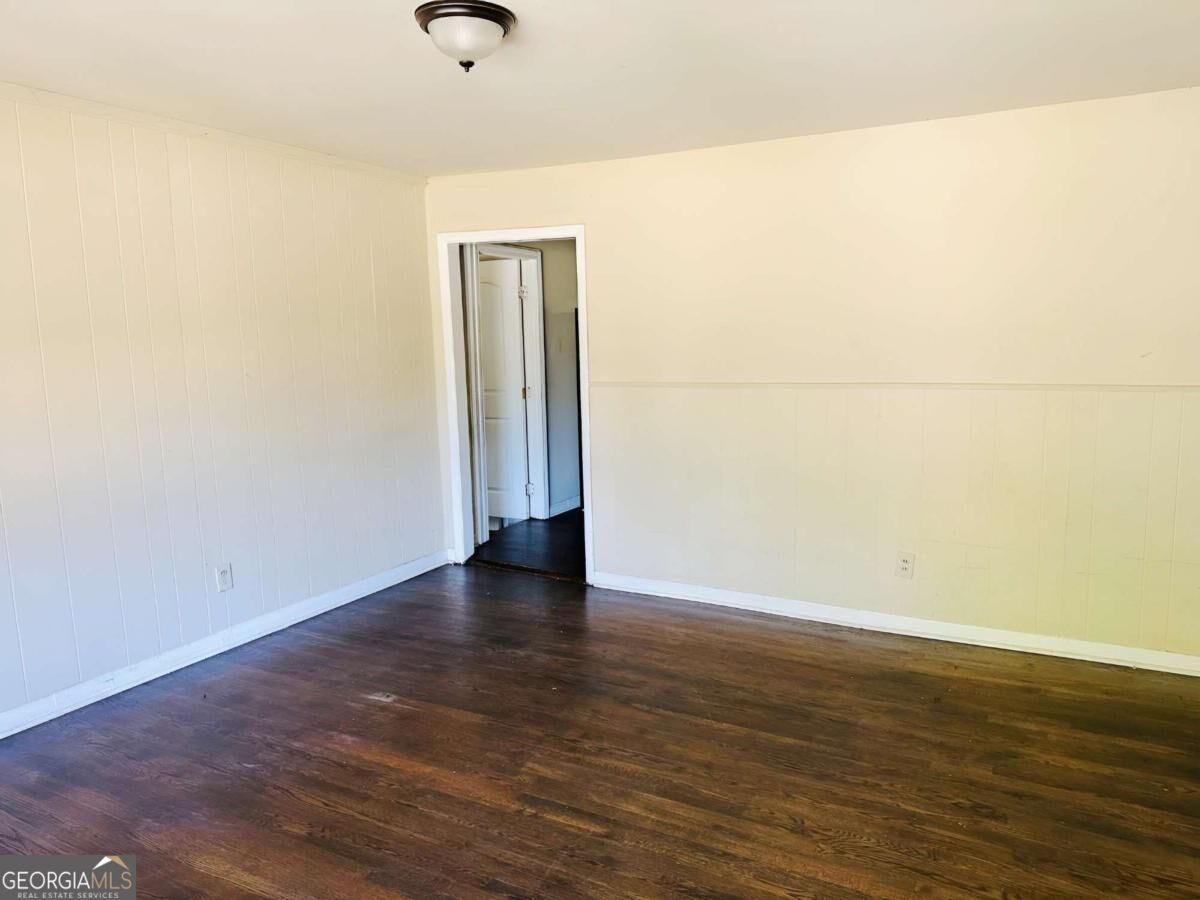 970 Allgood Road Property Photo 8