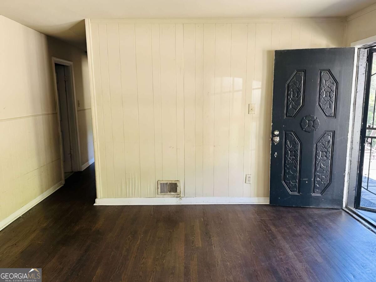 970 Allgood Road Property Photo 10