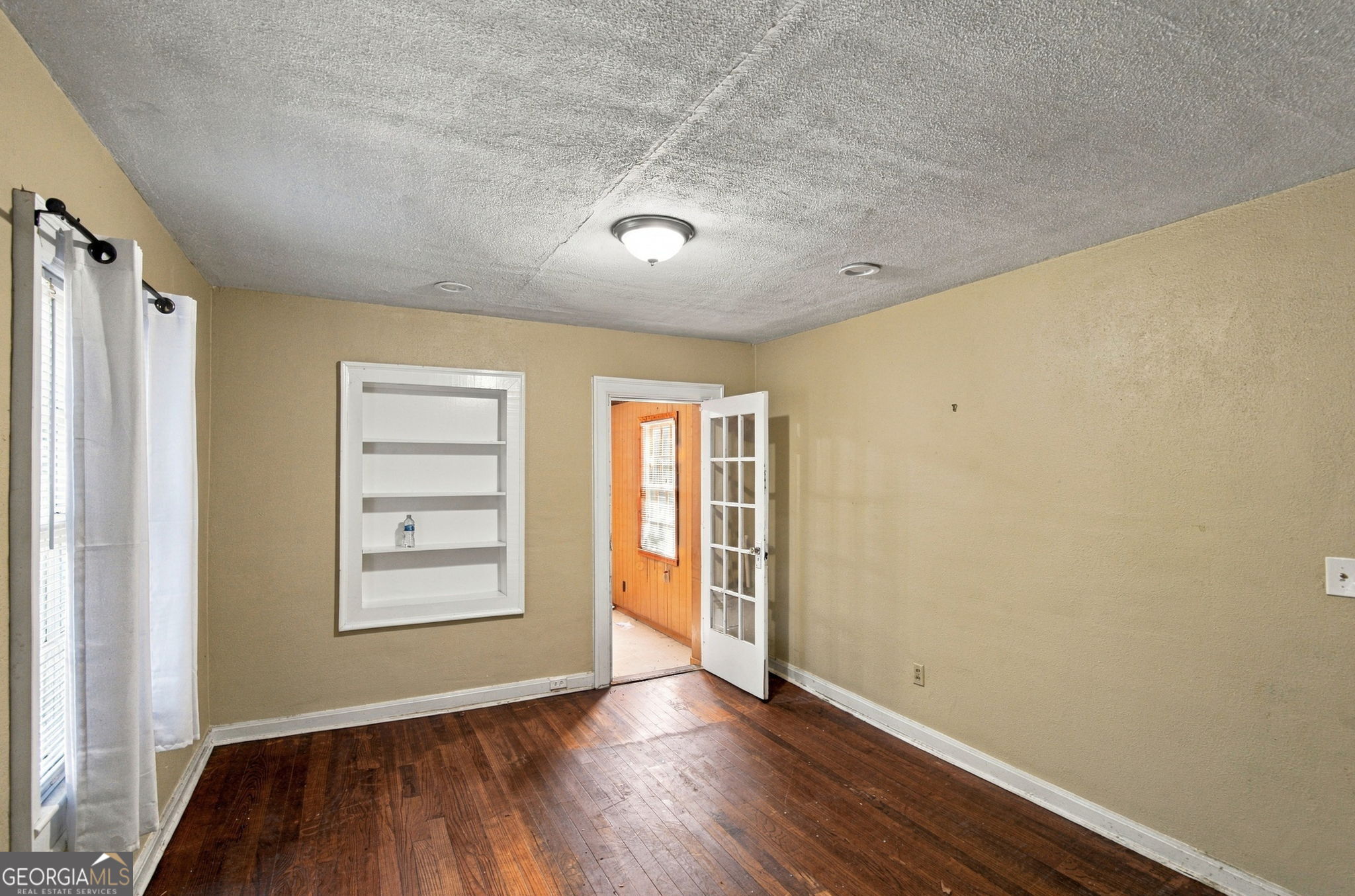 620 S Gordon Circle Property Photo 4