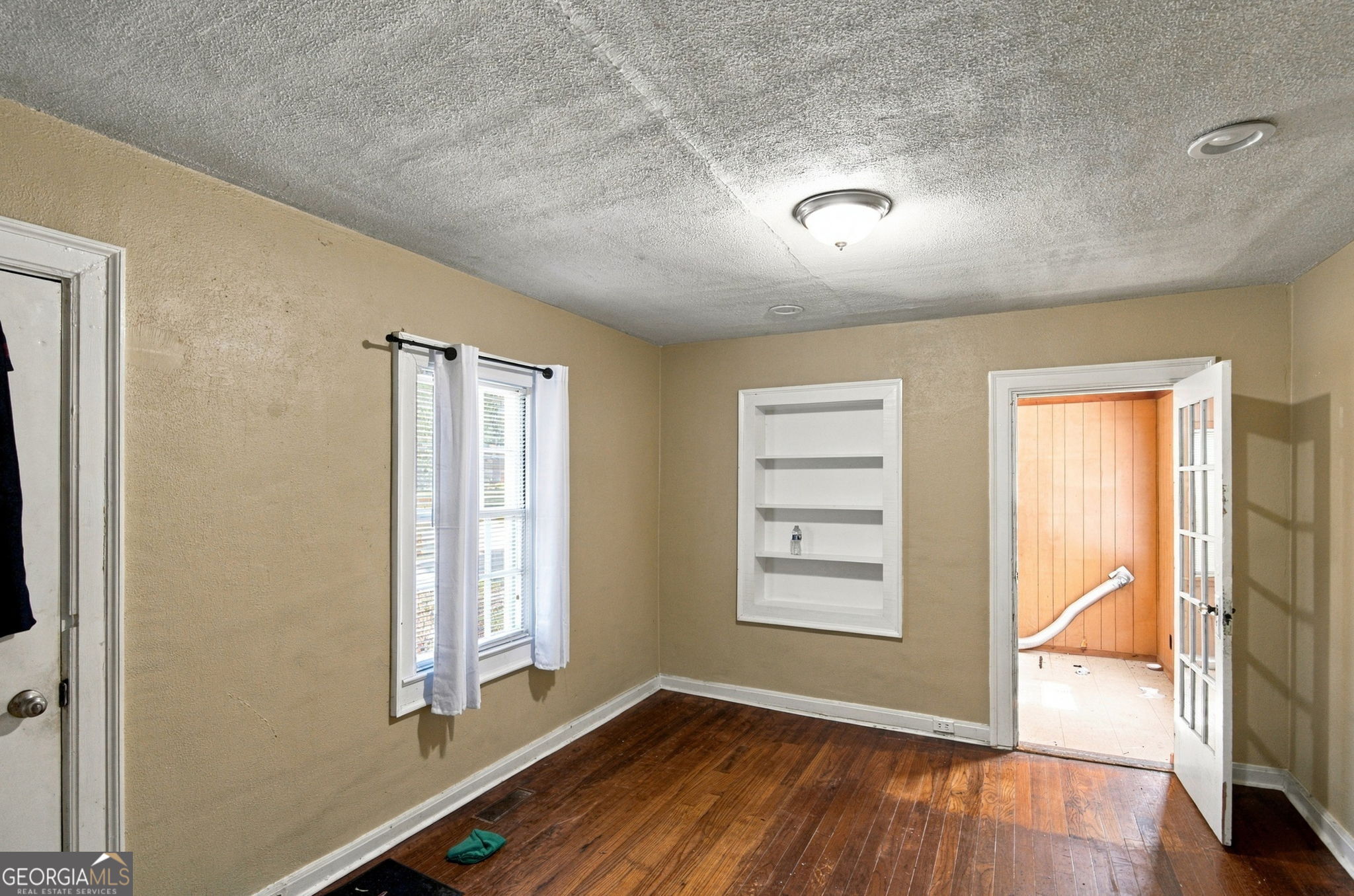 620 S Gordon Circle Property Photo 5