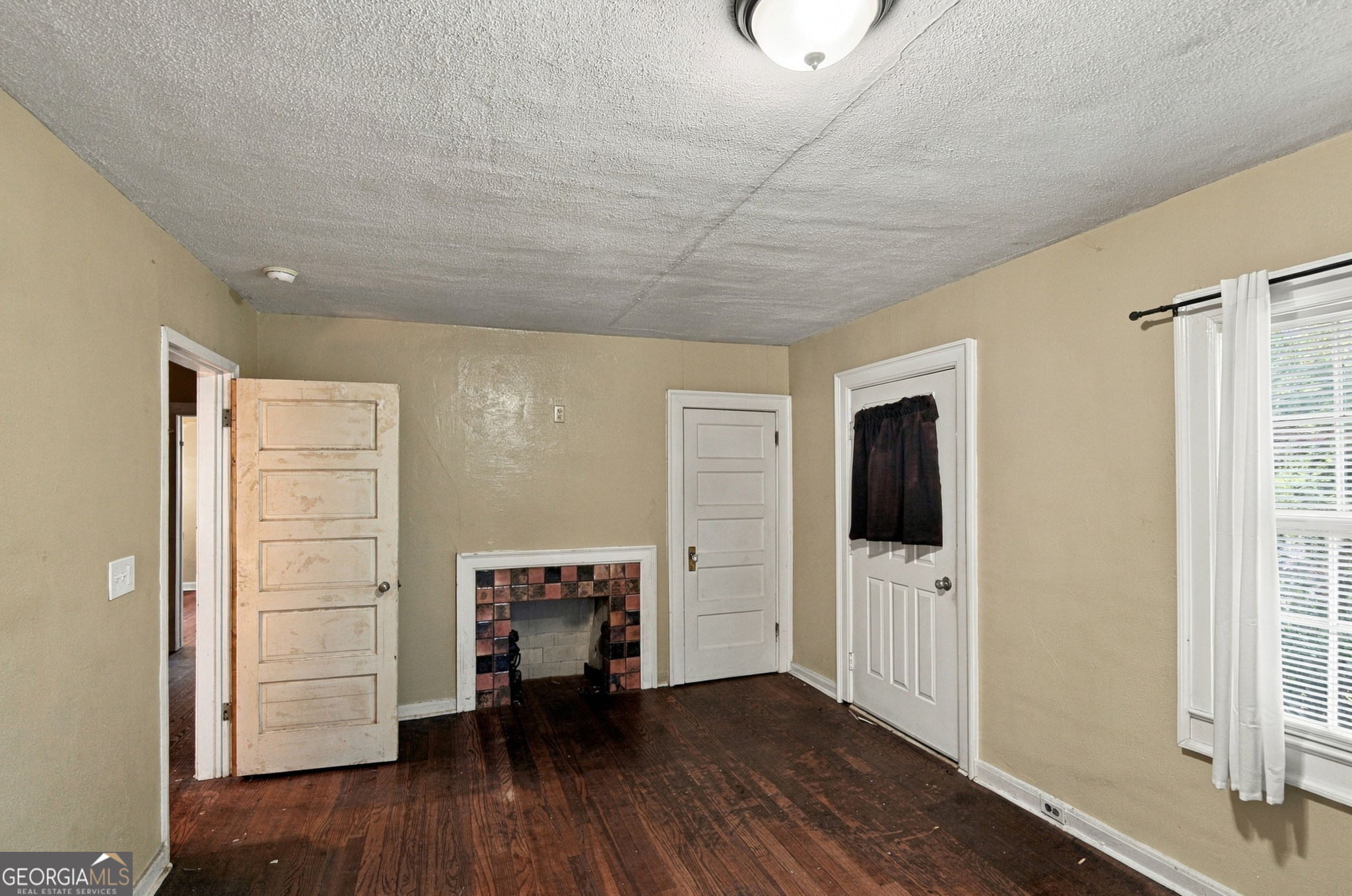 620 S Gordon Circle Property Photo 6
