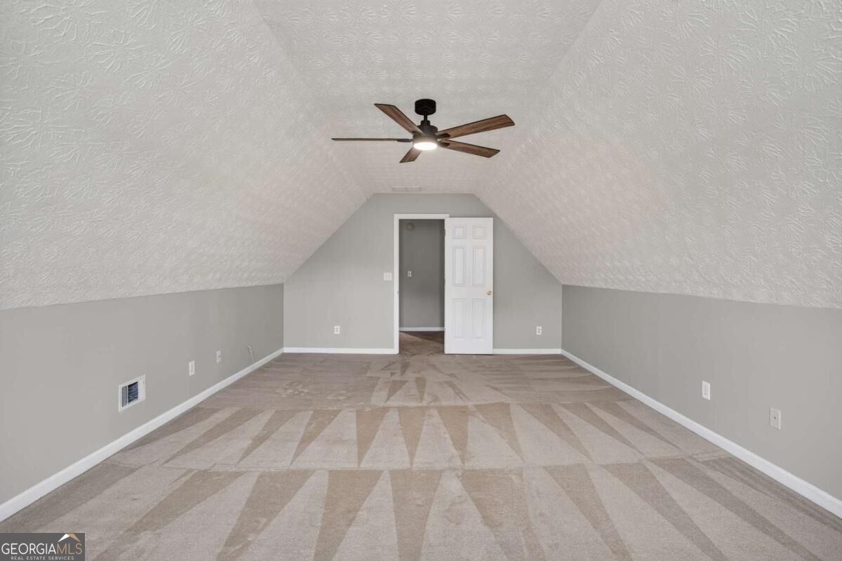 2270 Taylor Pointe Way Property Photo 35