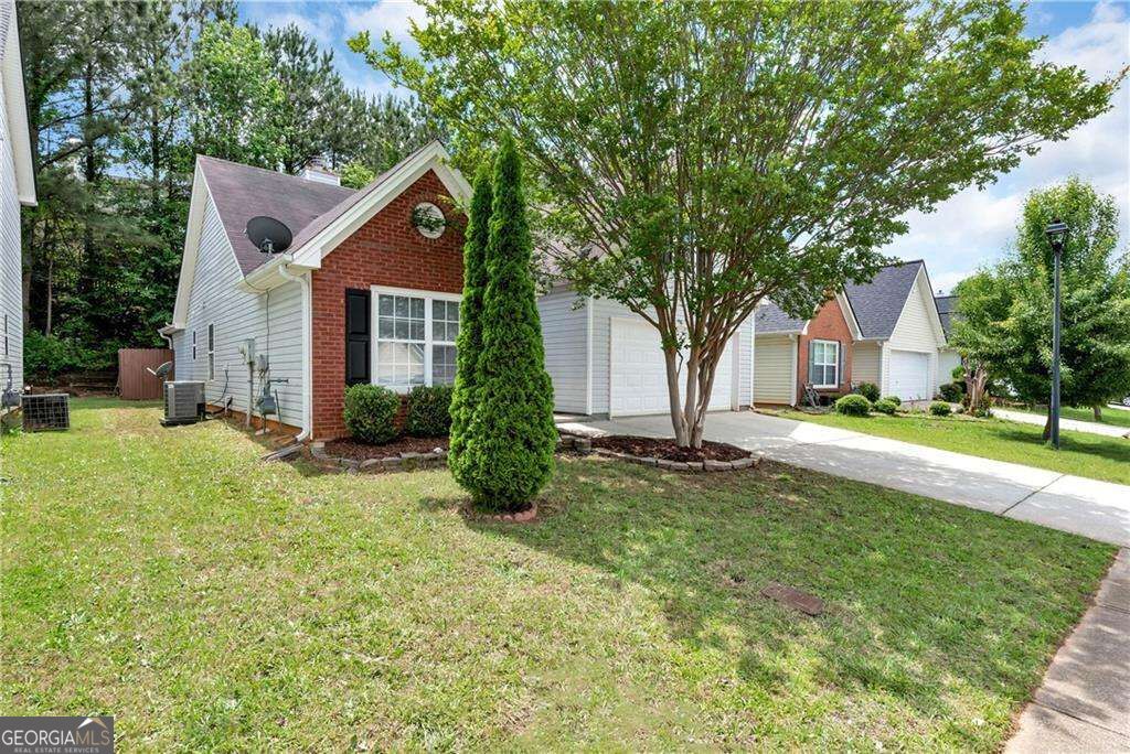 285 Kentshire Place Property Photo 1