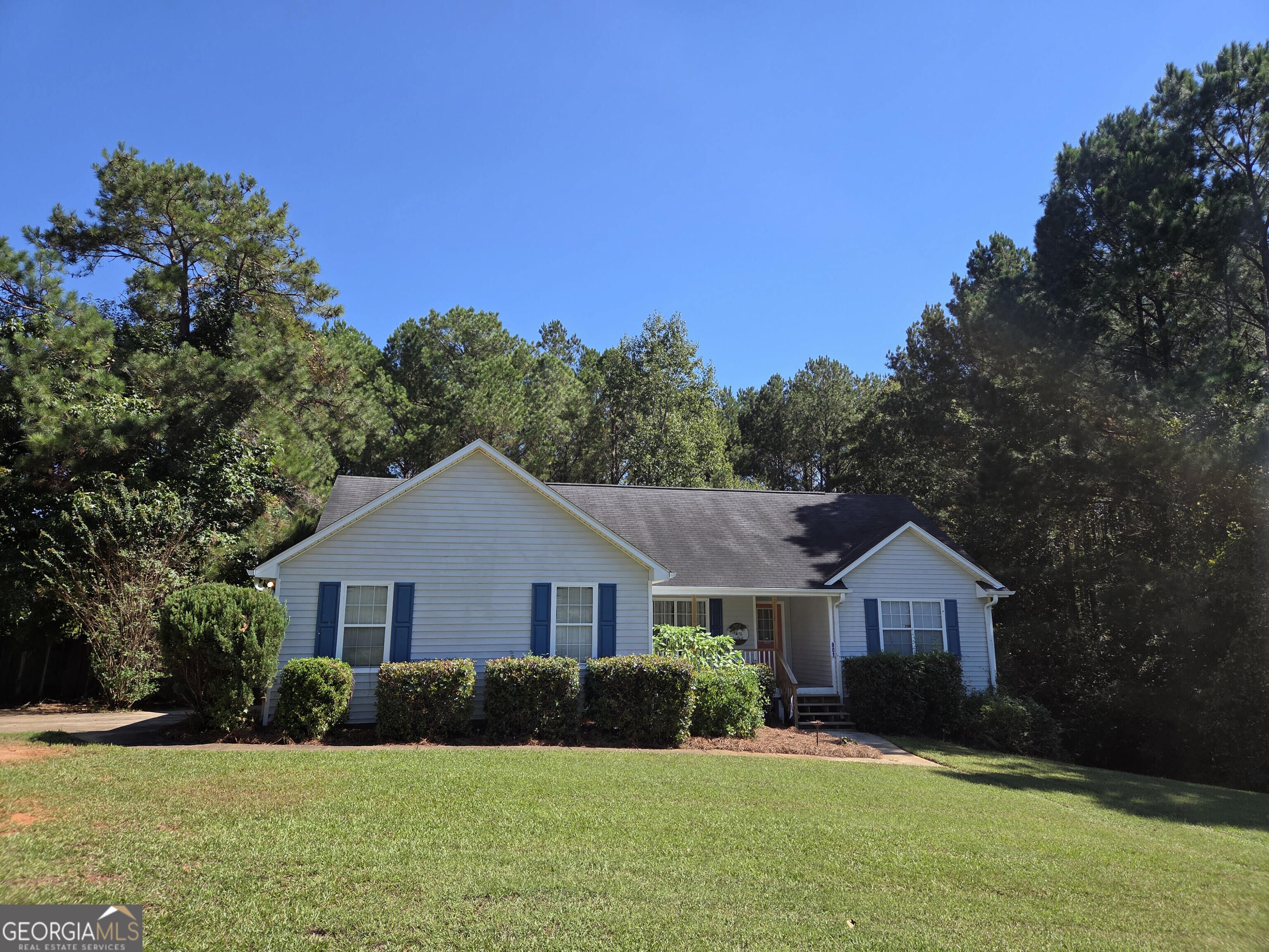 801 Pointe Trail Property Photo 1