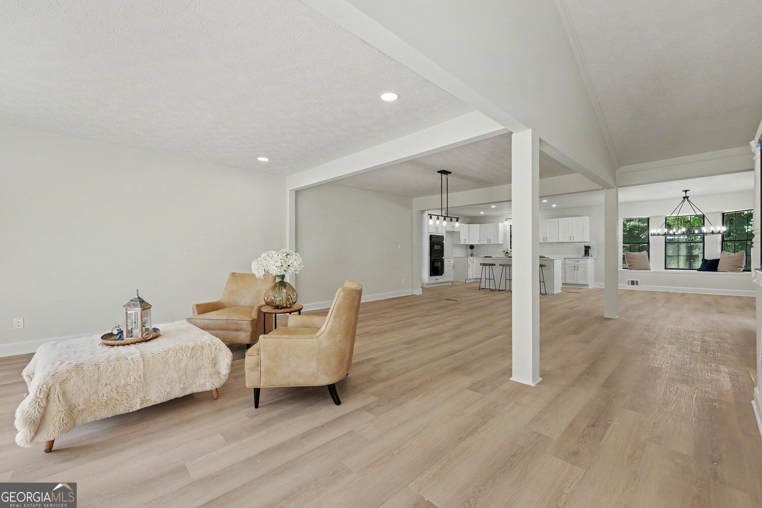 3852 Chattawood Drive Nw Property Photo 4