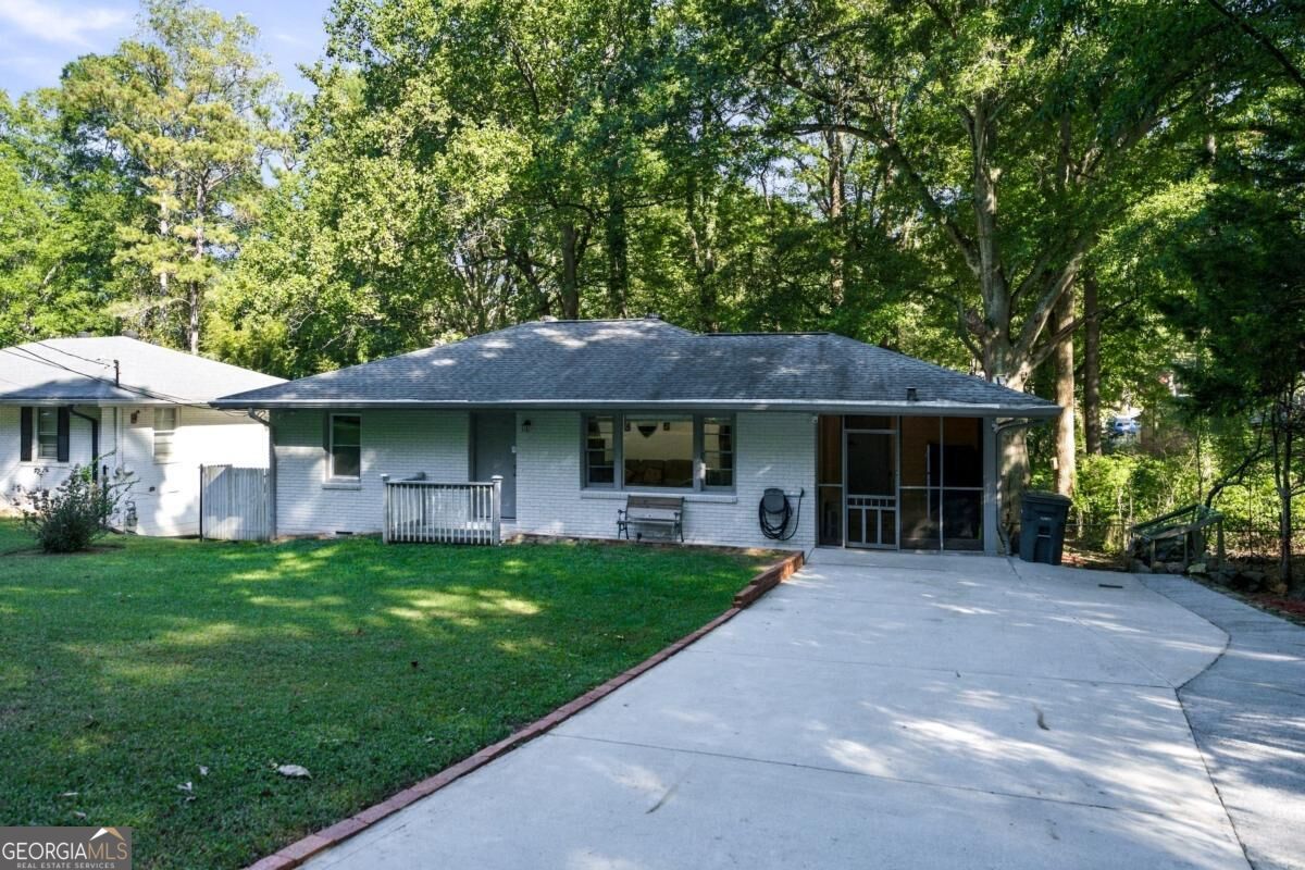 169 Herbert Drive Se Property Photo 2