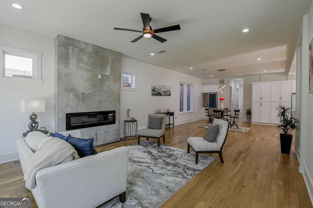 1064 Mcdaniel Street Sw Property Photo 6
