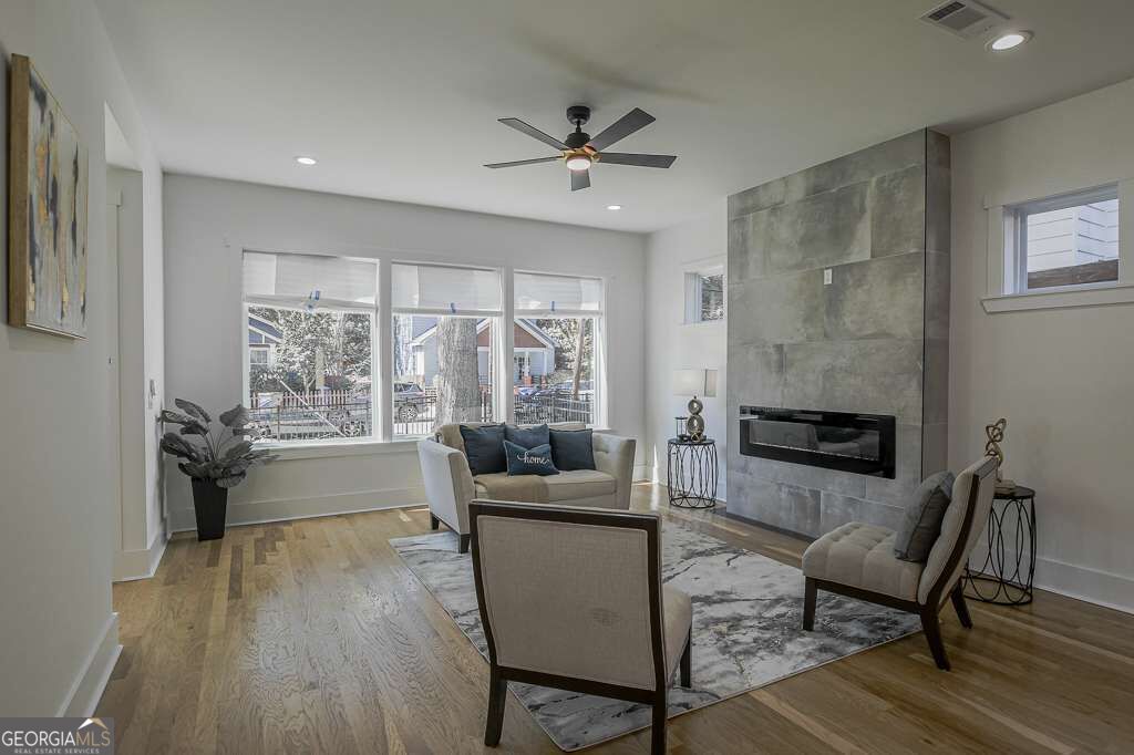 1064 Mcdaniel Street Sw Property Photo 7