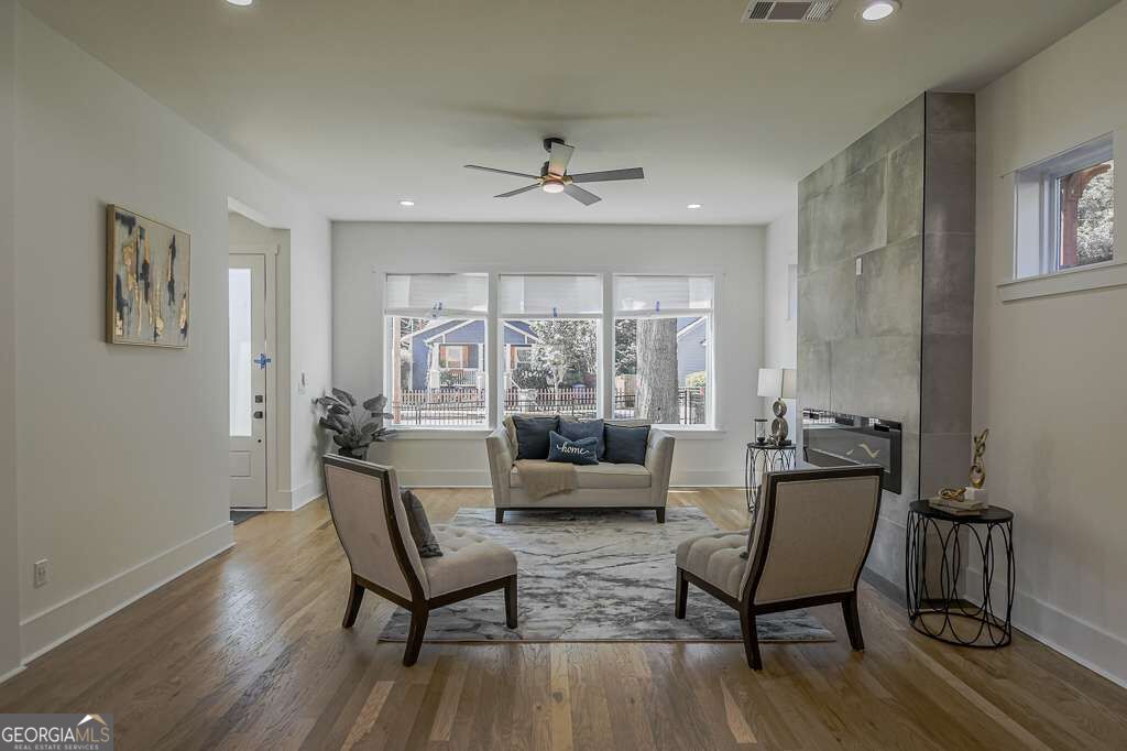 1064 Mcdaniel Street Sw Property Photo 8