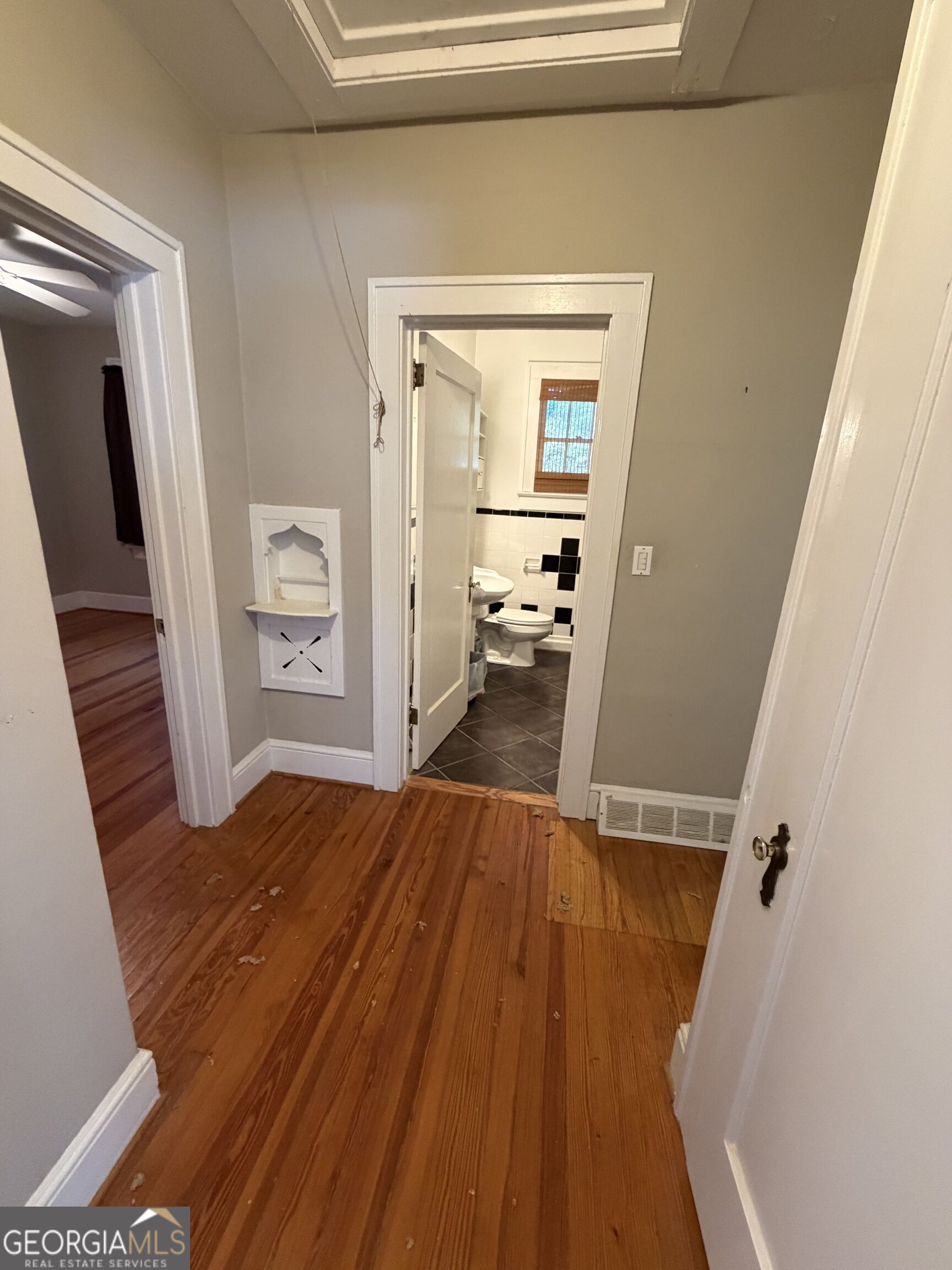 508 Charlton Street Nw Property Photo 17