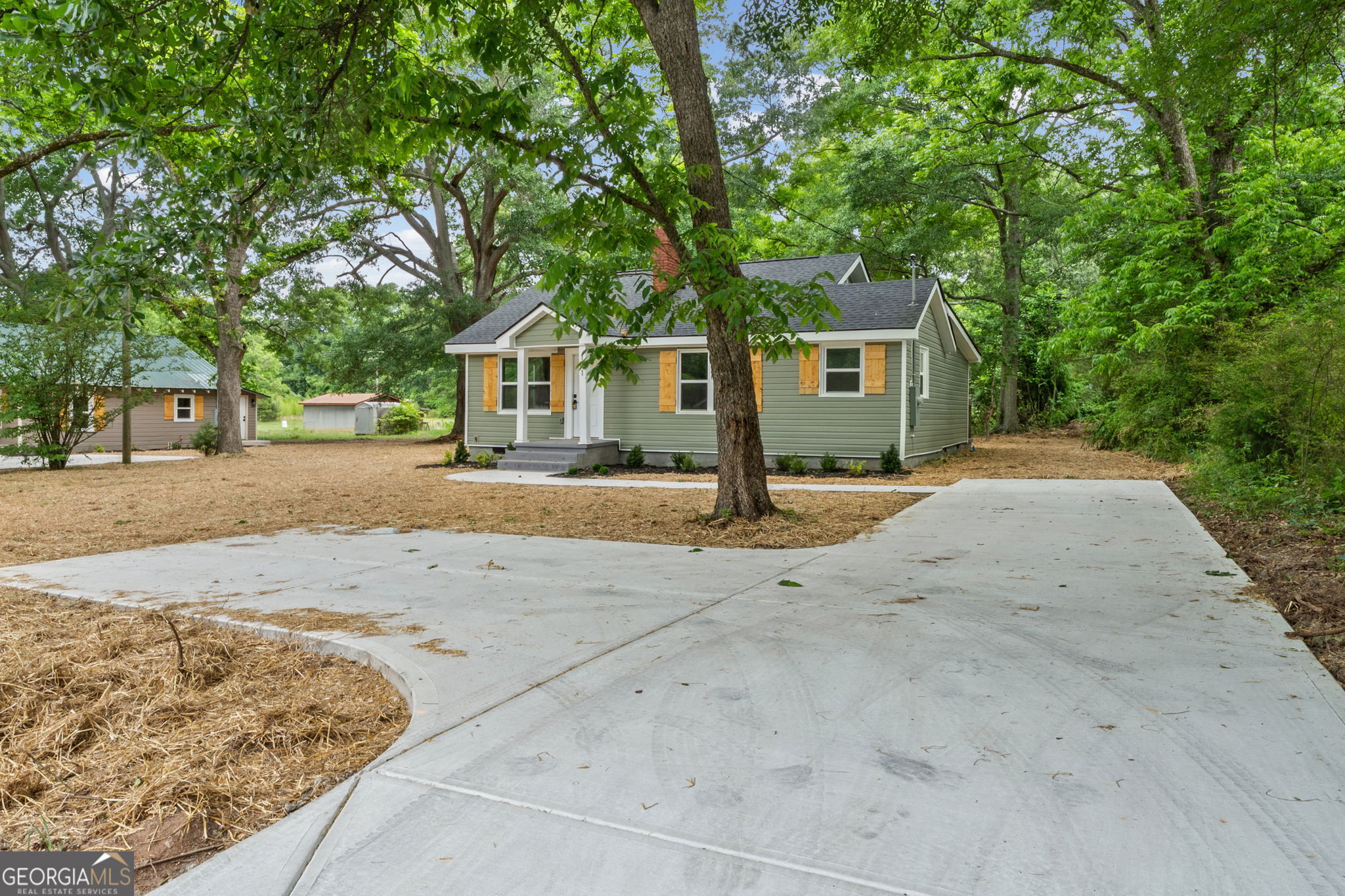 101 Vineyard Road Property Photo 2