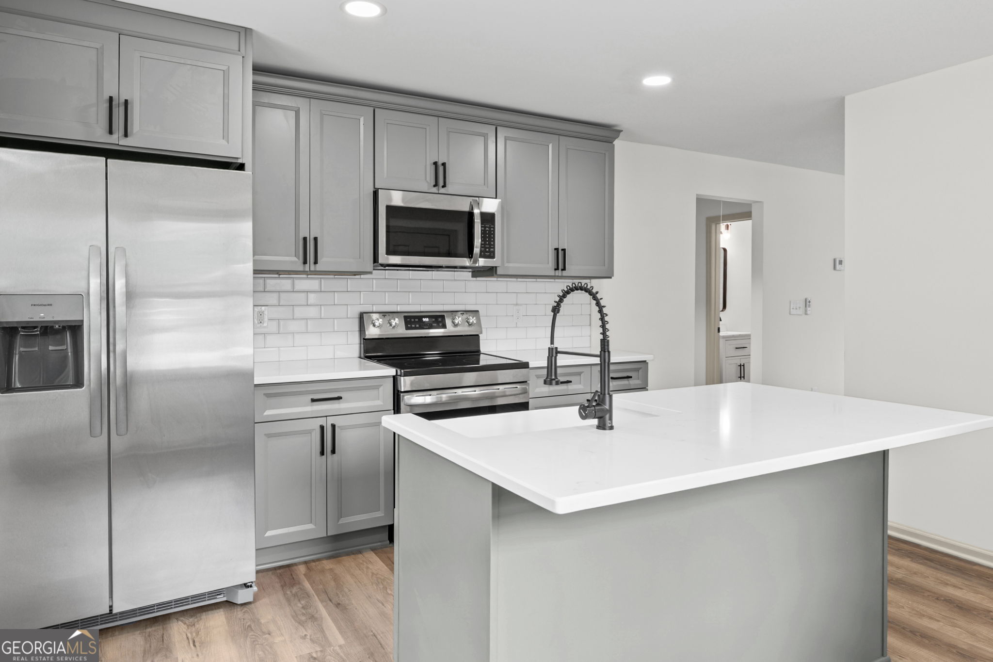 101 Vineyard Road Property Photo 4