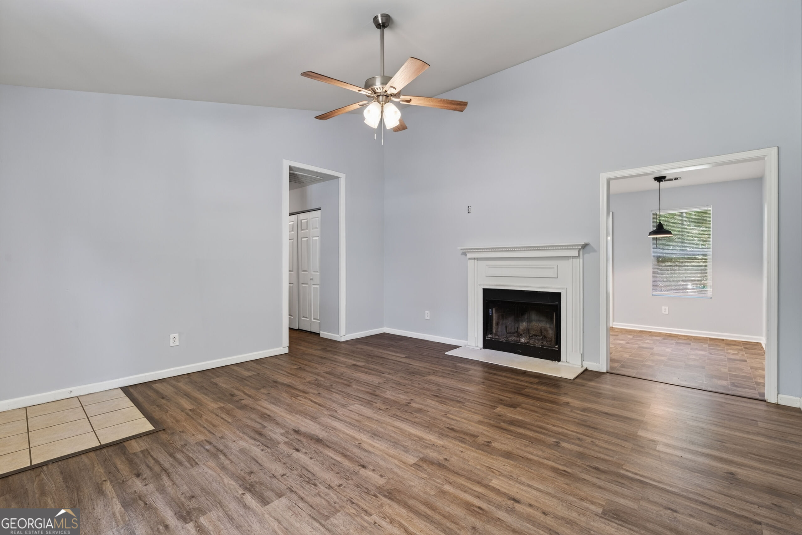 112 Starlake Drive Property Photo 11