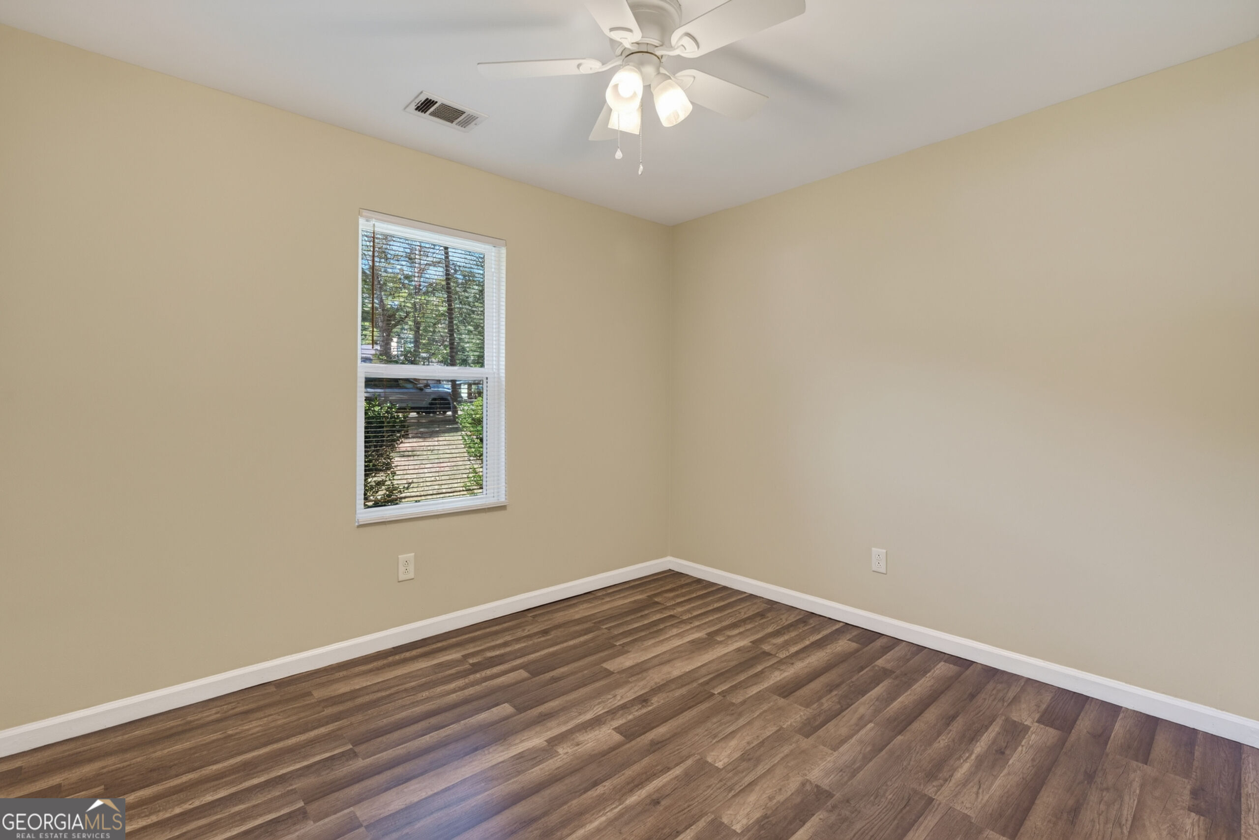 112 Starlake Drive Property Photo 15