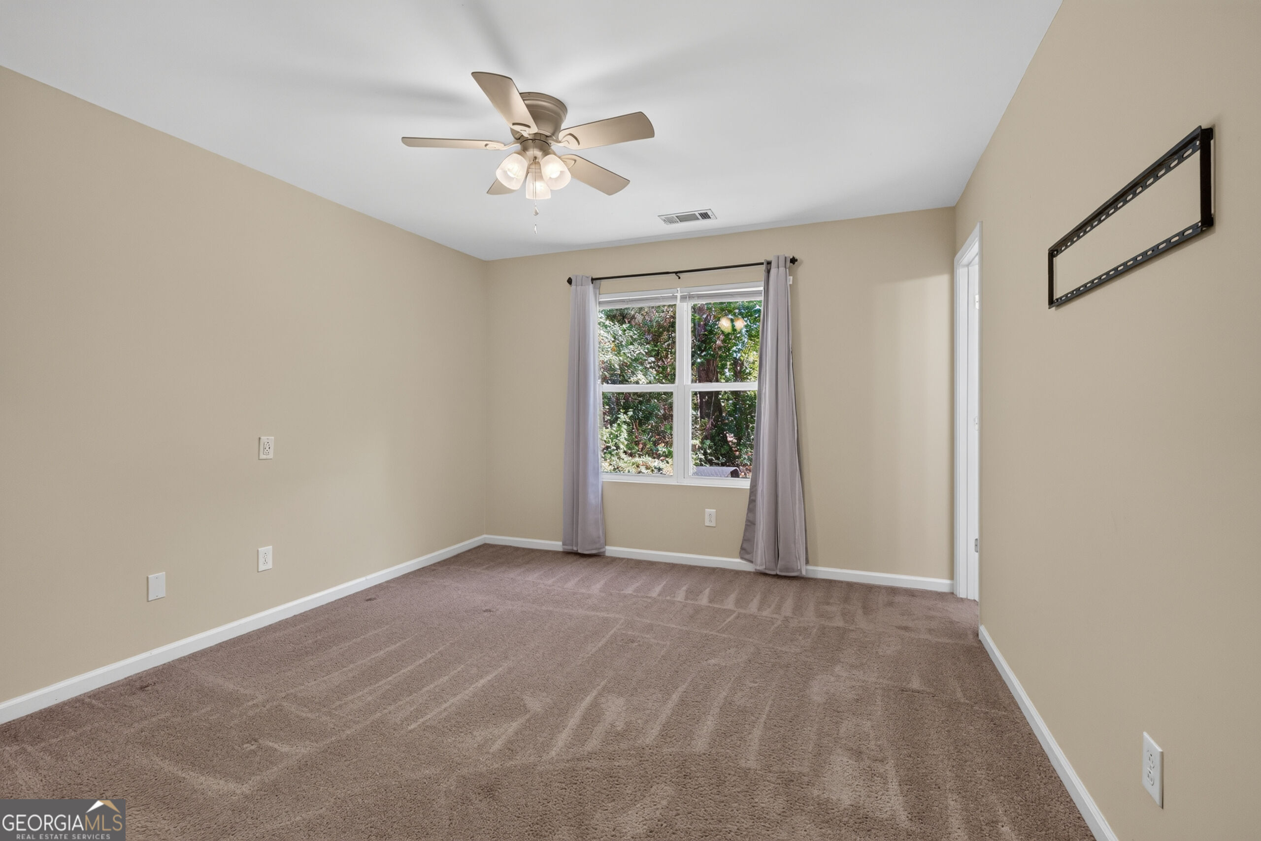 112 Starlake Drive Property Photo 17