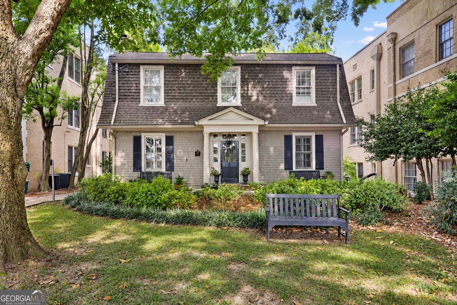 2218 Peachtree Road Nw Property Photo 1