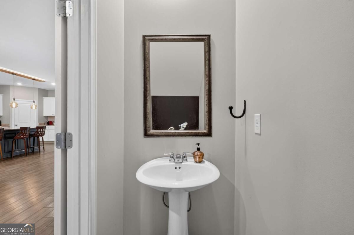 4617 Waxwing Street Property Photo 7