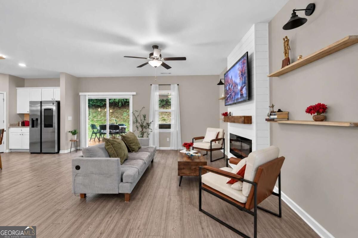 4617 Waxwing Street Property Photo 15