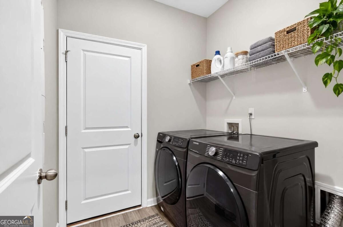 4617 Waxwing Street Property Photo 16