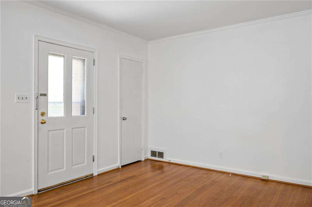 1232 Carol Lane Ne Property Photo 5