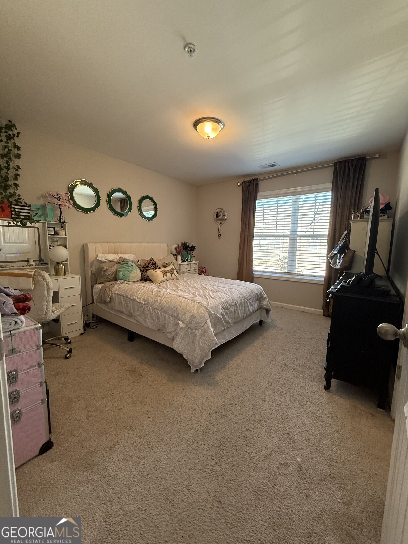 1241 Foxcroft Lane Property Photo 12