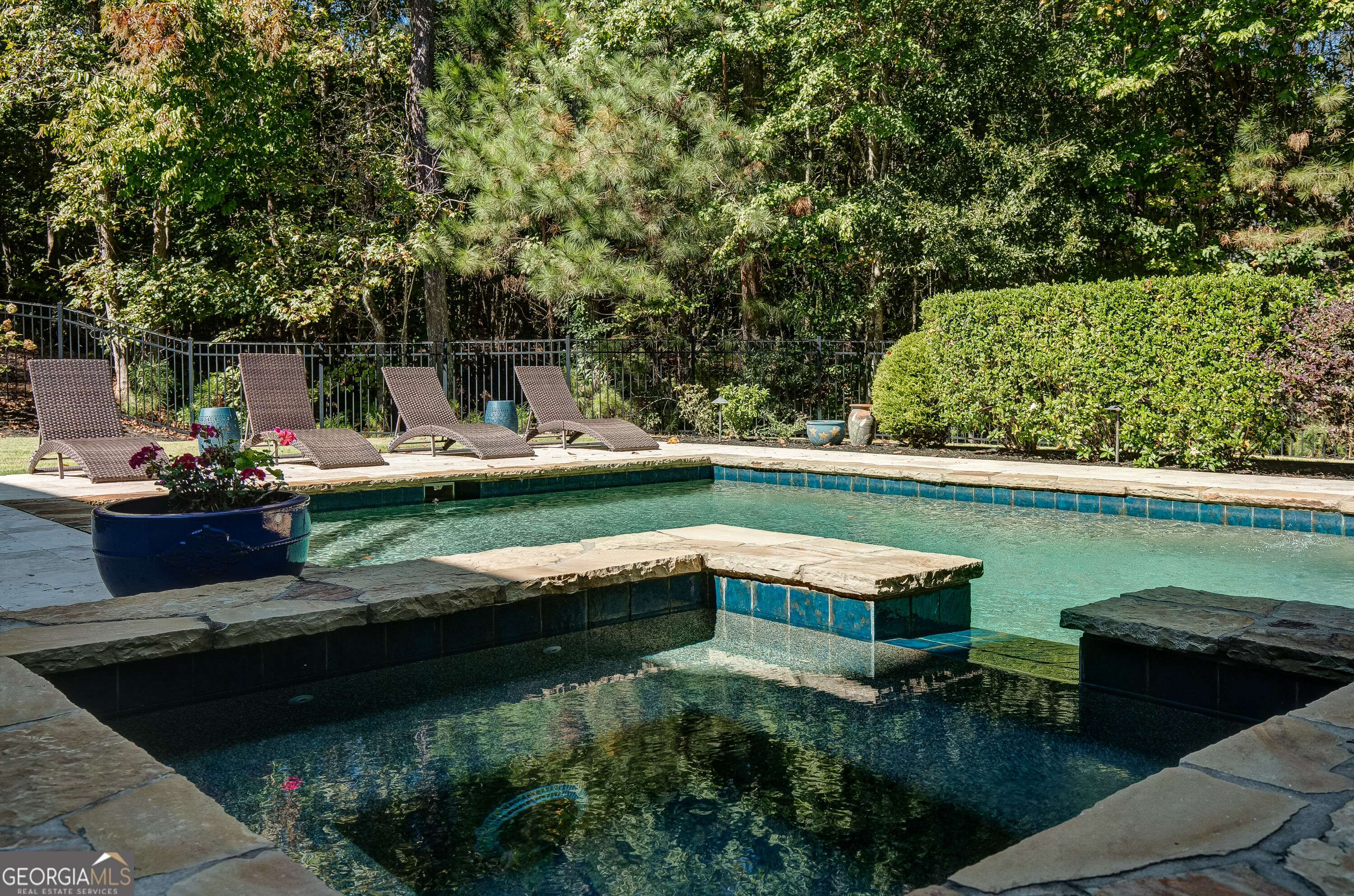 28 Evergold Court Property Photo 2