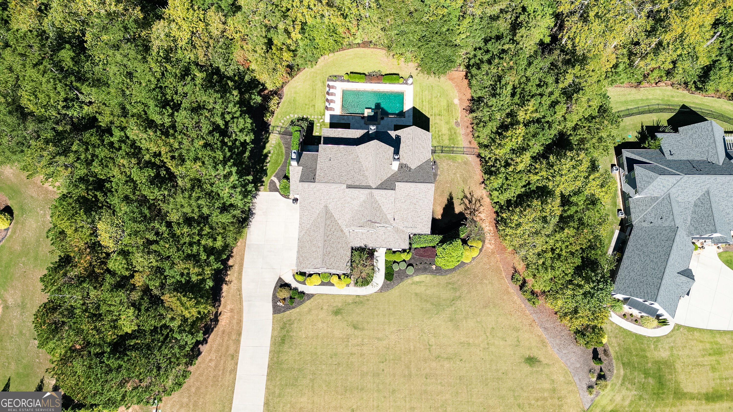 28 Evergold Court Property Photo 4