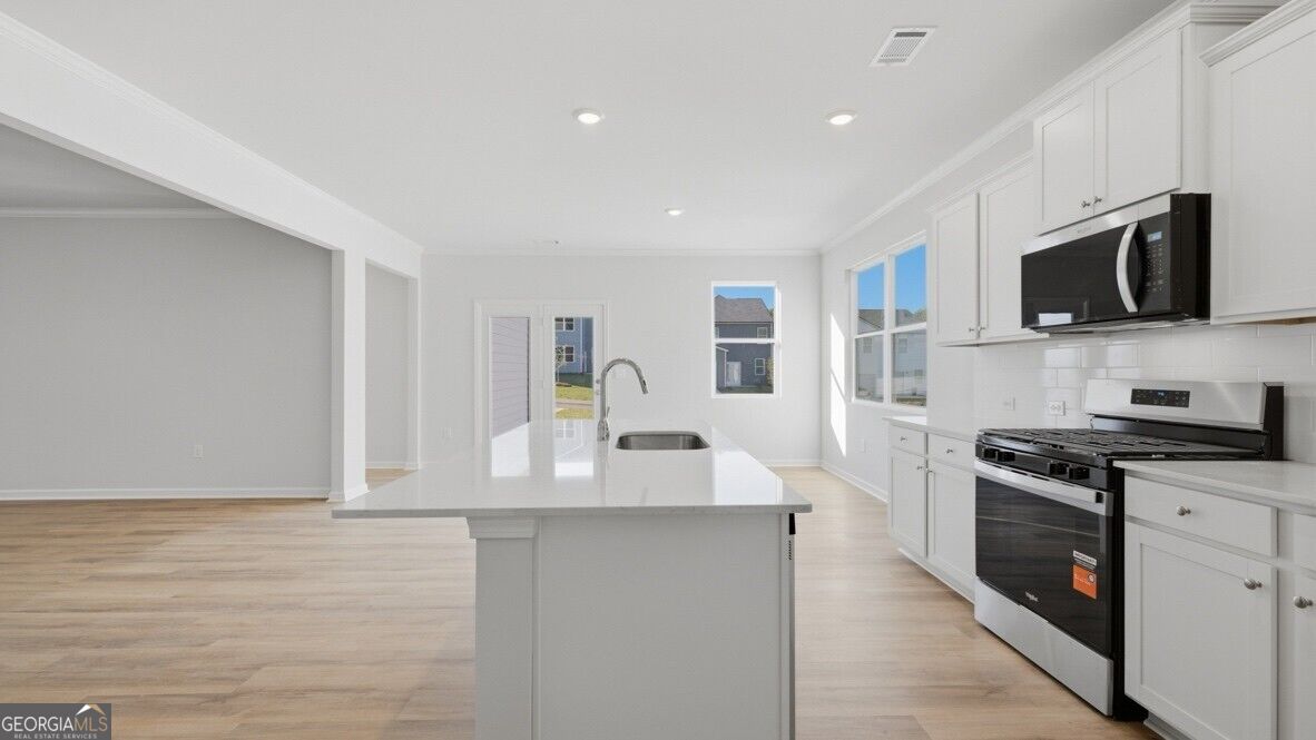 76 Lambton Place Property Photo 8