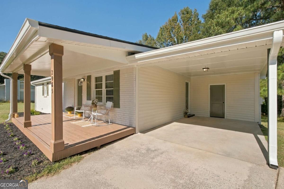 2985 Valley View Drive Property Photo 6