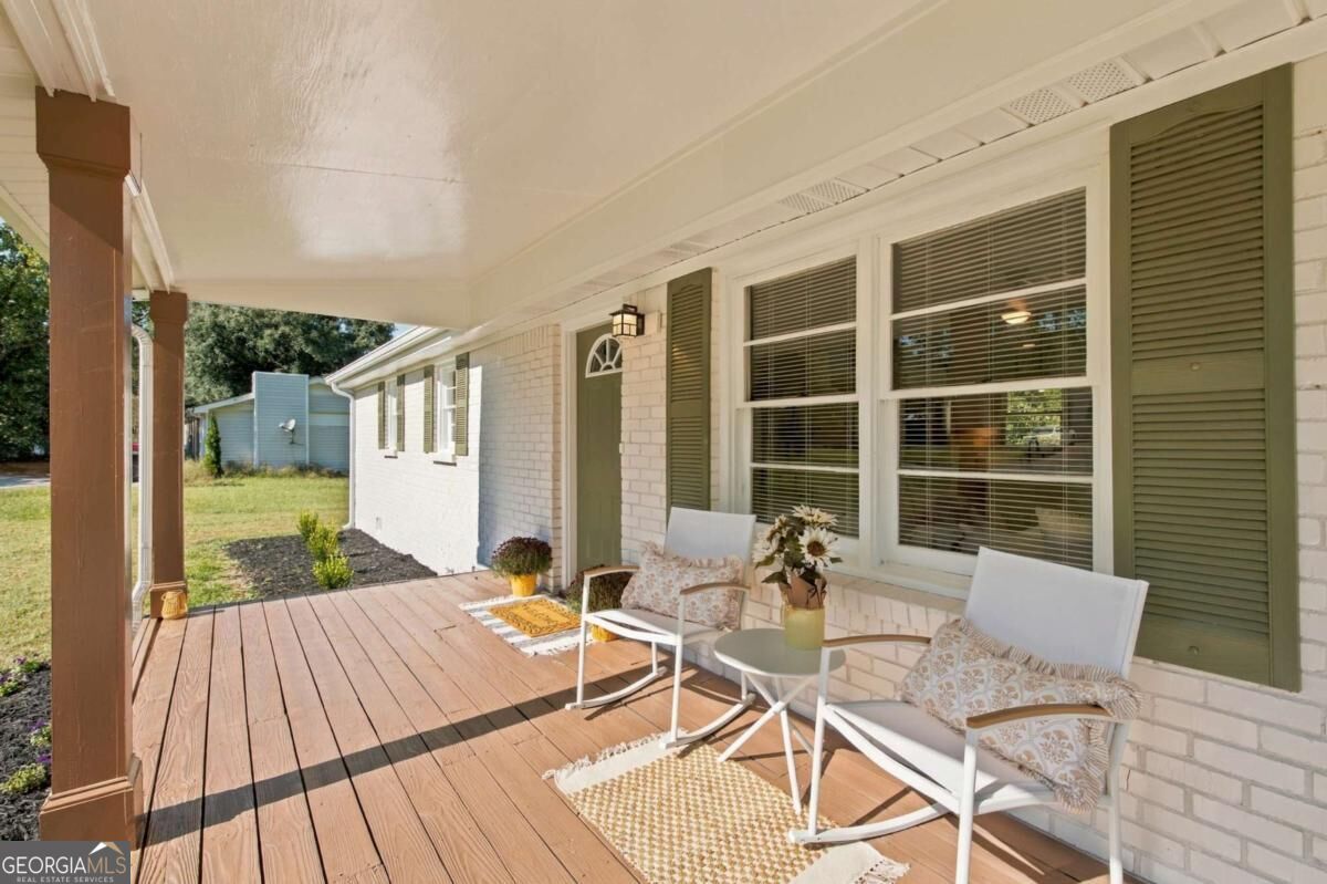 2985 Valley View Drive Property Photo 7
