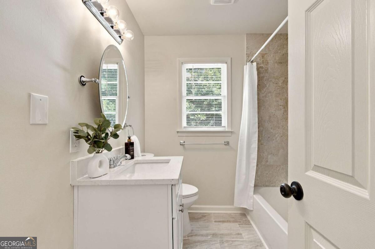 2985 Valley View Drive Property Photo 17