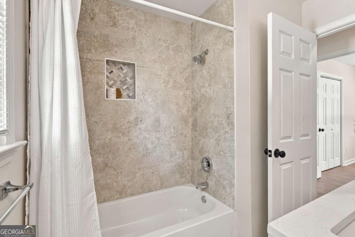 2985 Valley View Drive Property Photo 18