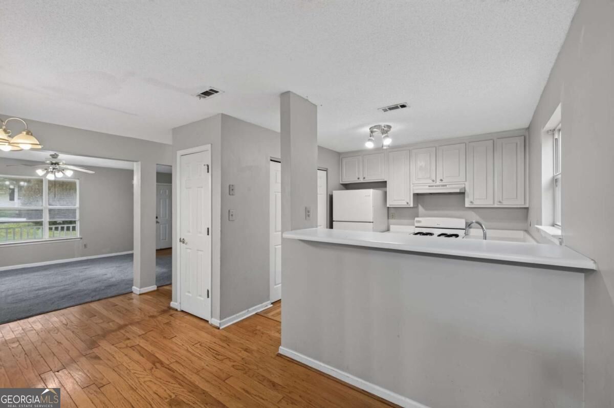 807 Tramore Drive Property Photo 8
