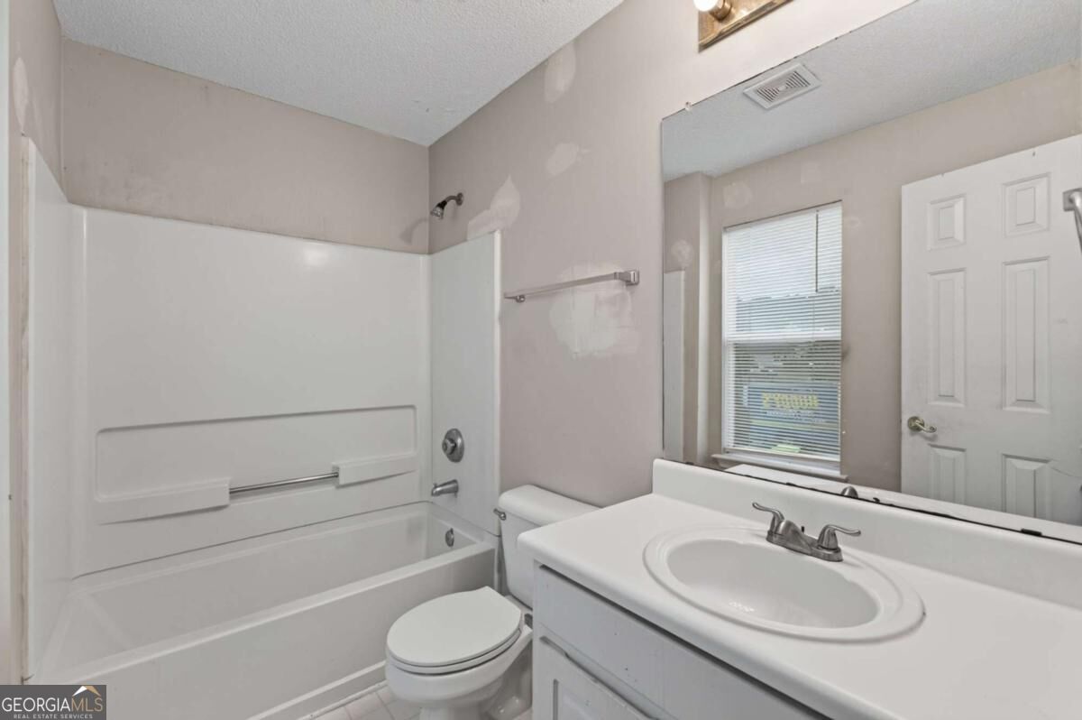 807 Tramore Drive Property Photo 14