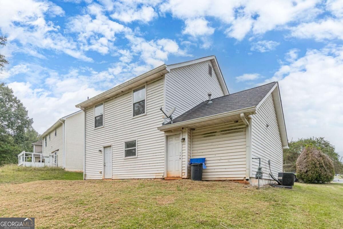 807 Tramore Drive Property Photo 16
