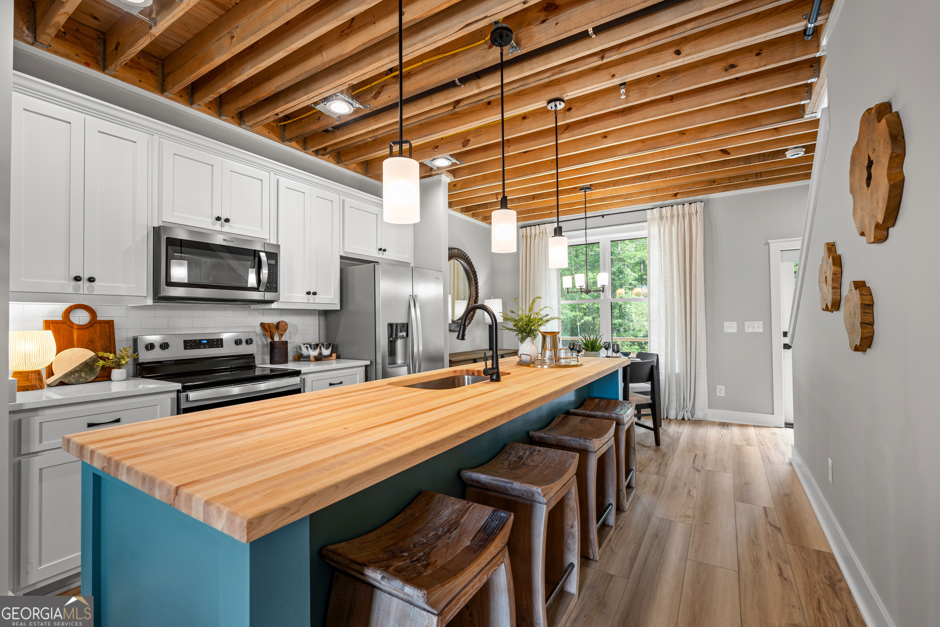667 5th Street Property Photo 13