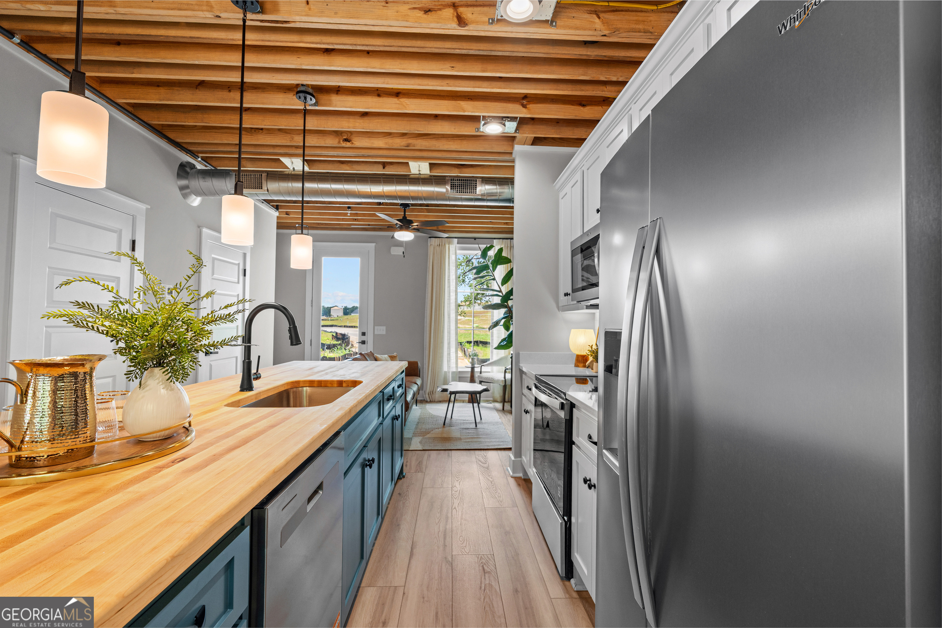 667 5th Street Property Photo 16